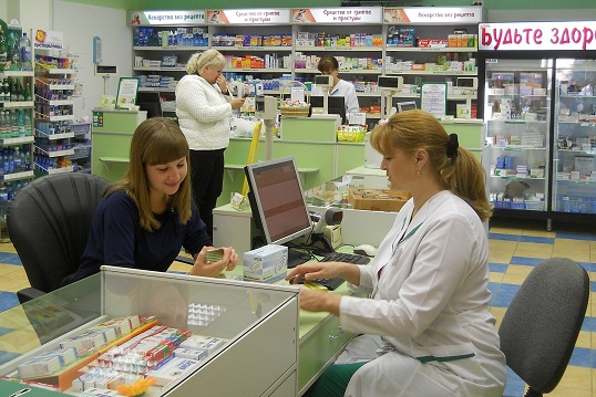 Обслуживание сидя в рецептурном отделе
